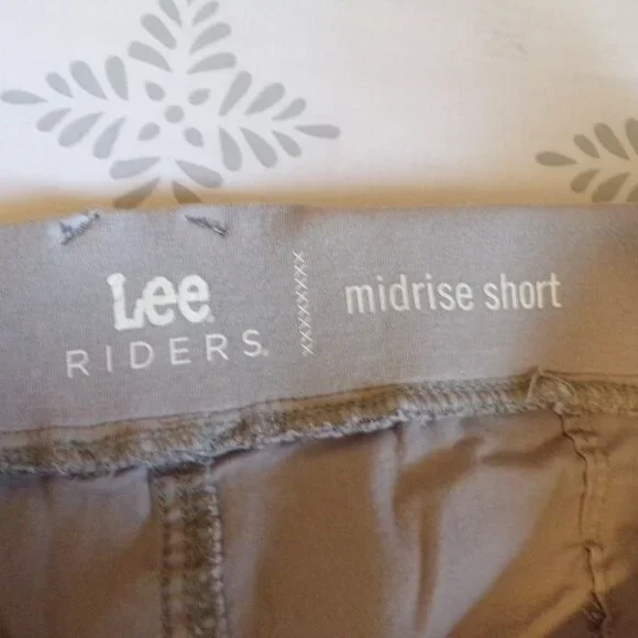 Lee Riders Shorts - Picture 3 of 4